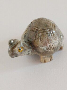 Mini Figurine Fetish Animal Turtle Bead Hand Carved Crystal Stone Decor Art